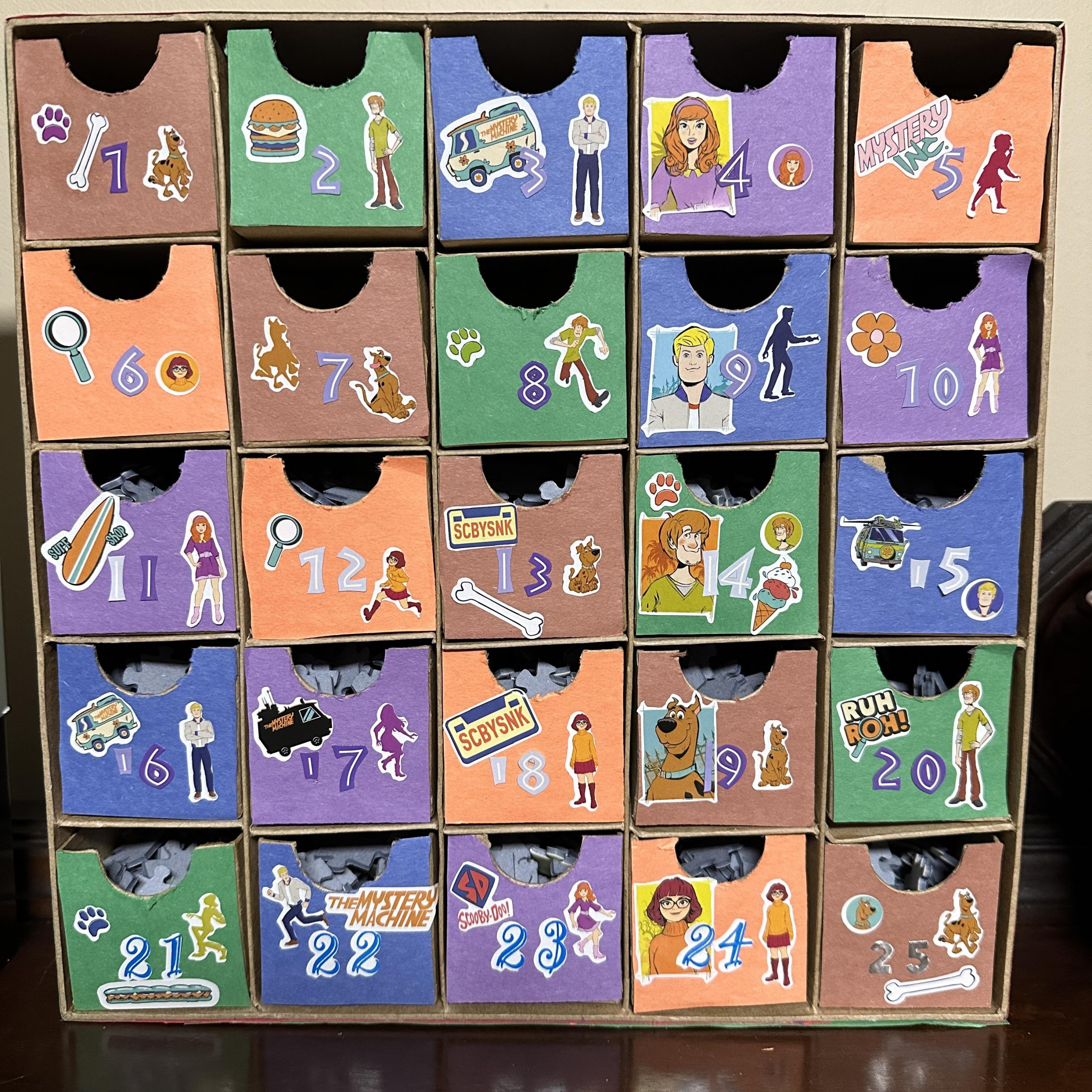 My Scooby-Doo Advent Calendar with puzzle pieces for each day : r