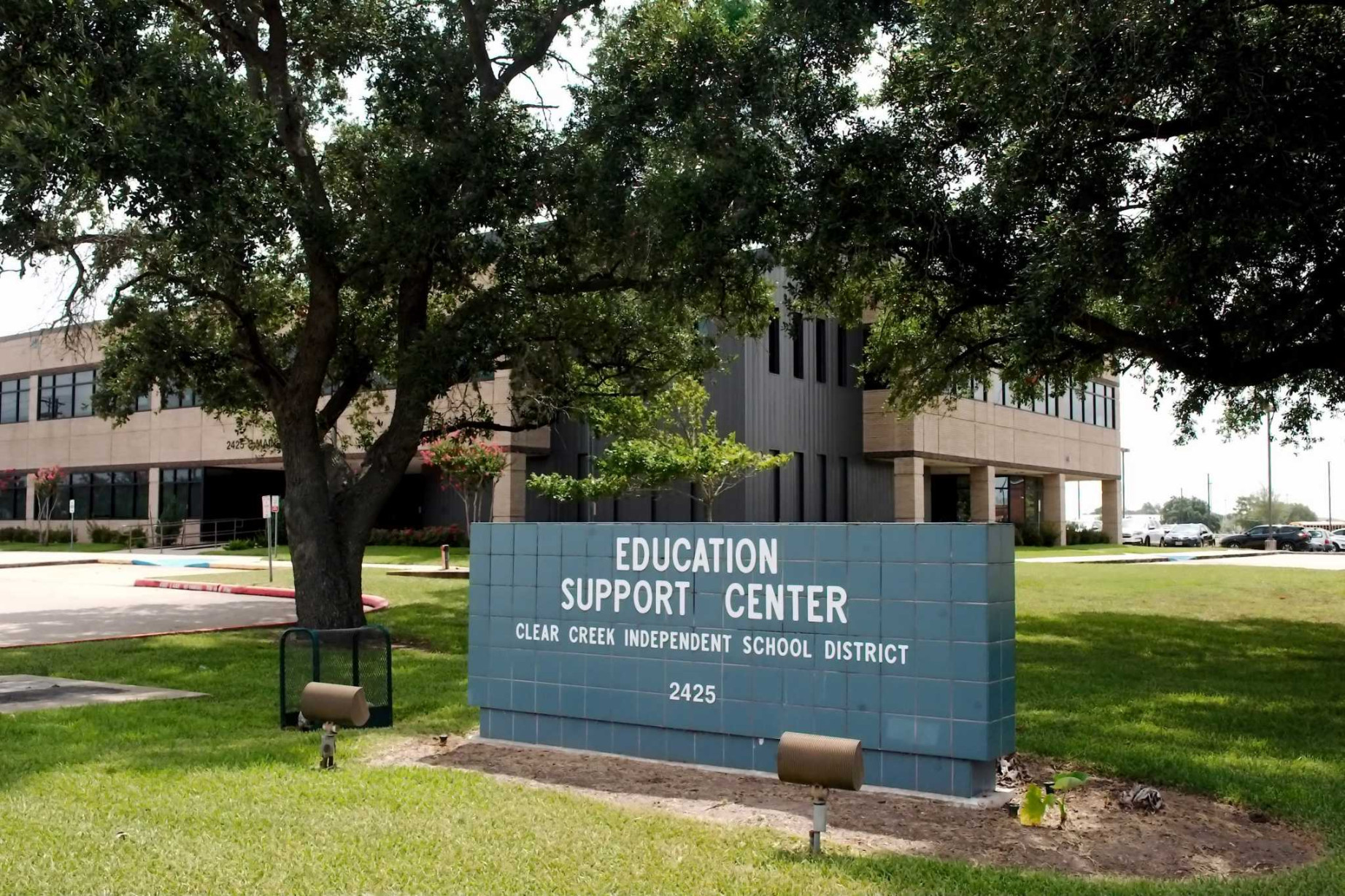 Friendswood, Clear Creek ISDs approve - calendars
