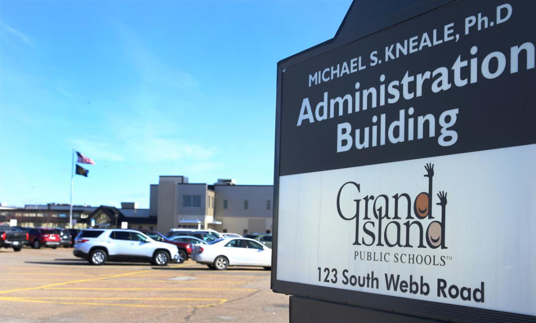 Grand Island school calendar change causes controversy