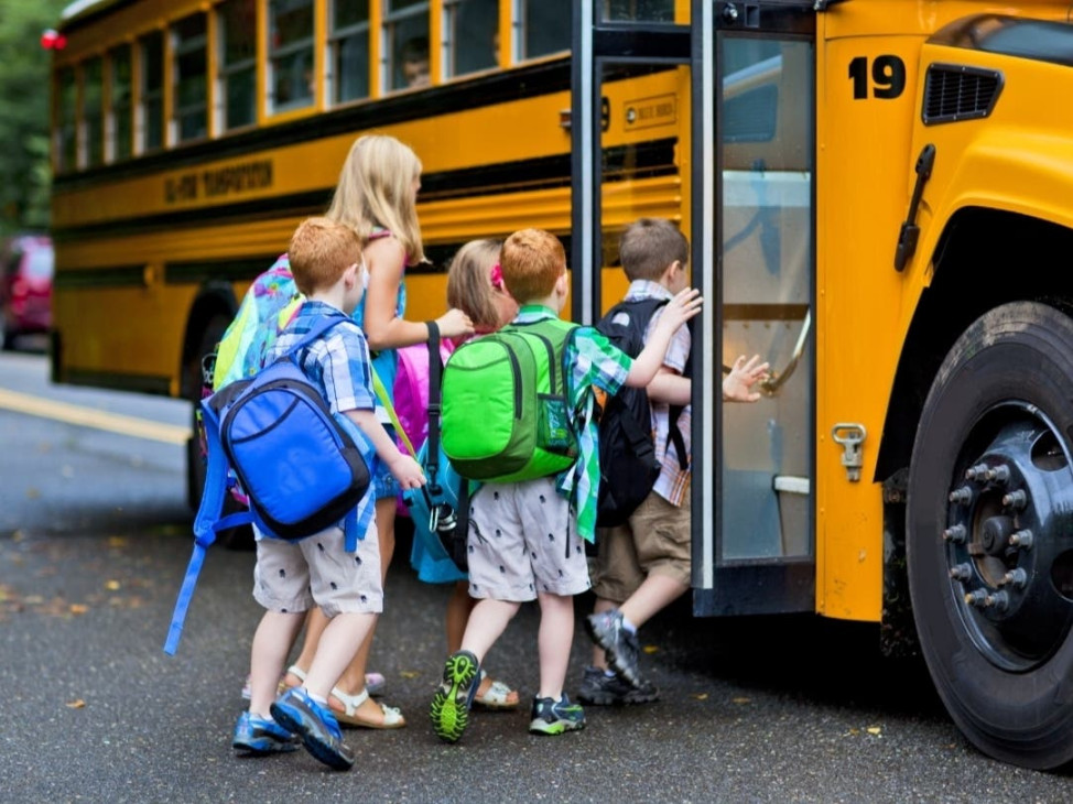 Back To School: Colonial School District - School Calendar